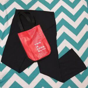 🇨🇦 Align Ribbed Mini-Flared Pant in Black + FREE Lululemon Reusable Tote